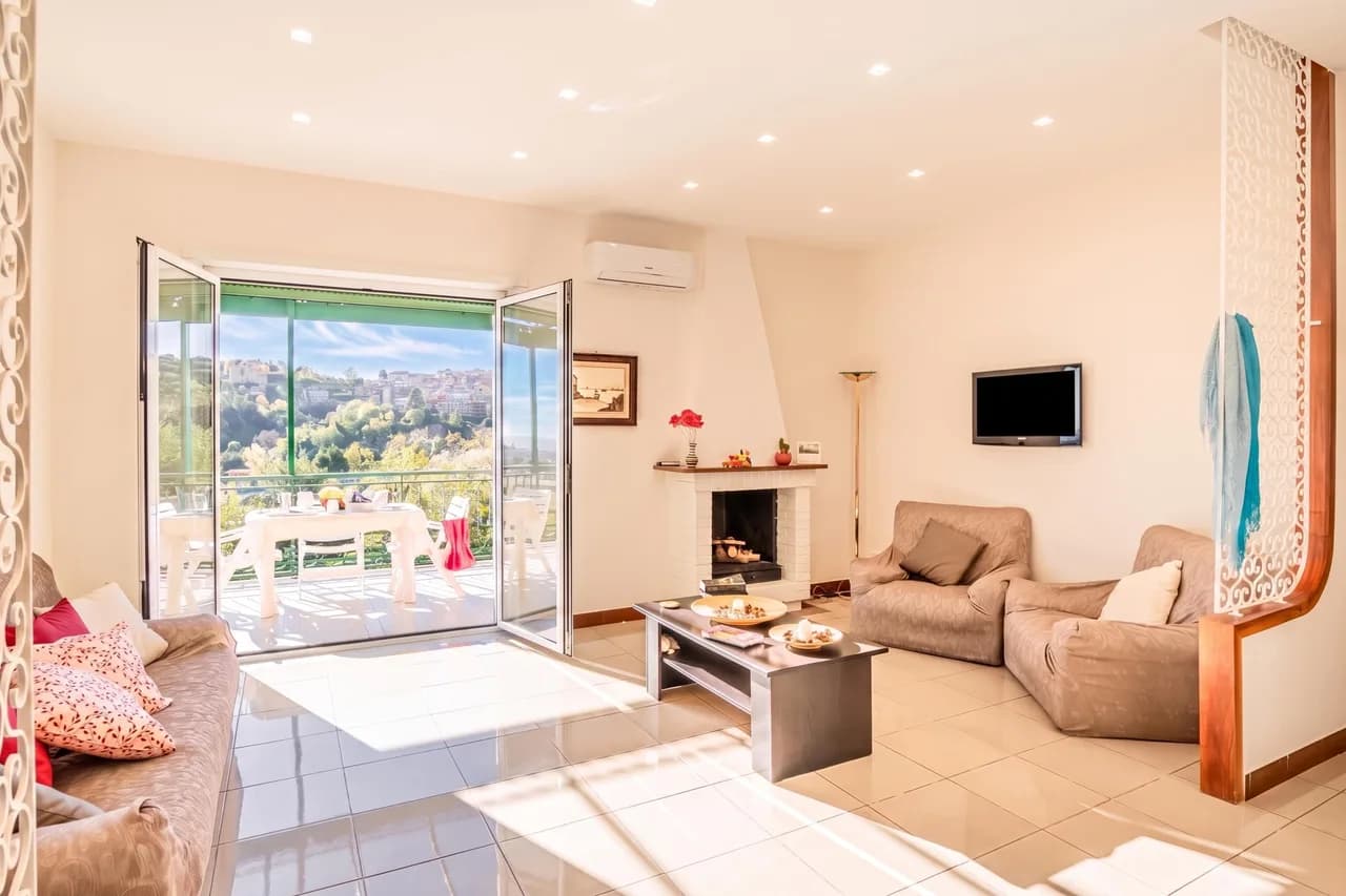 Bright Apartment Private Parking Naples photo 4