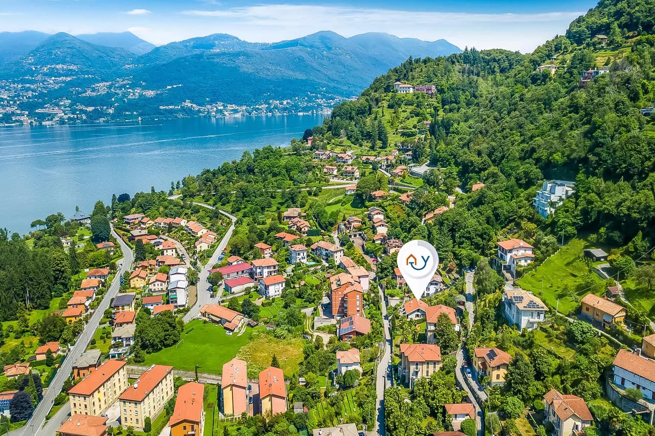 Terrace Lake View Vacation Home in Laveno Mombello photo 3