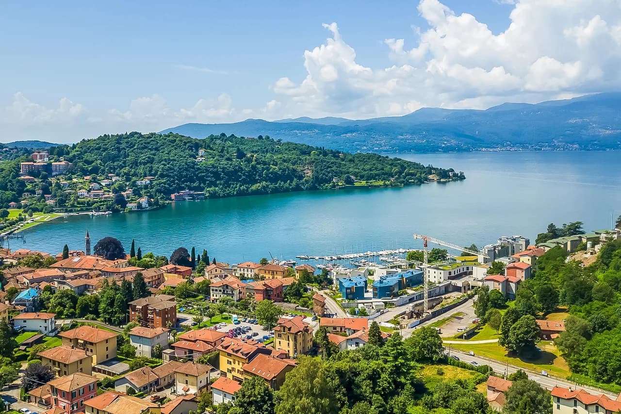 Terrace Lake View Vacation Home in Laveno Mombello photo 4