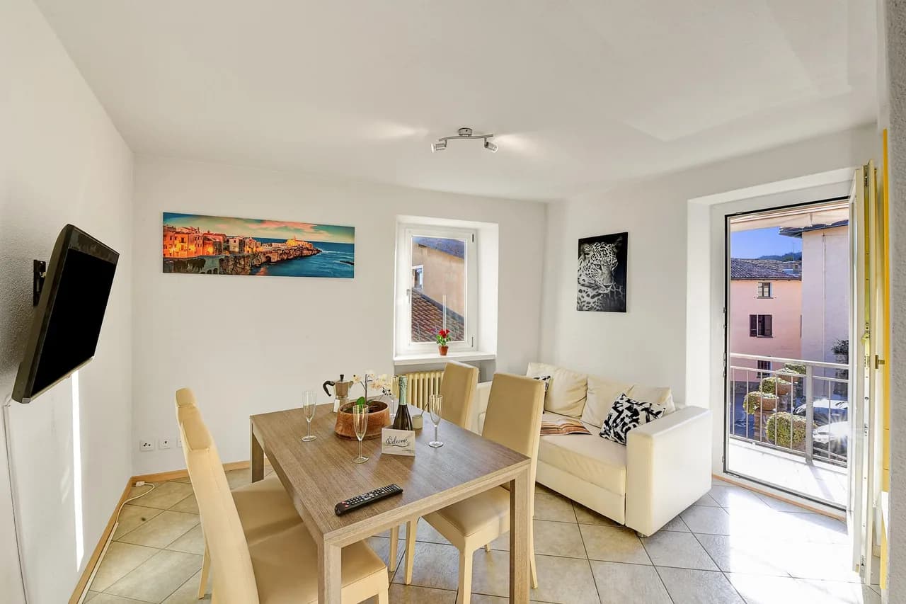 Bay View Vacation Home in Lugano photo 2