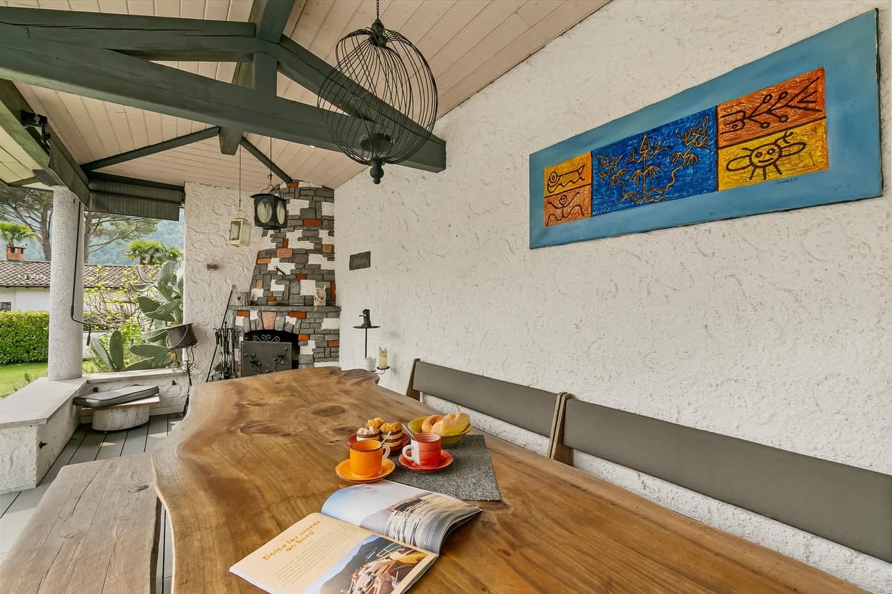 Villa with Pool and Jacuzzi in Ticino photo 2