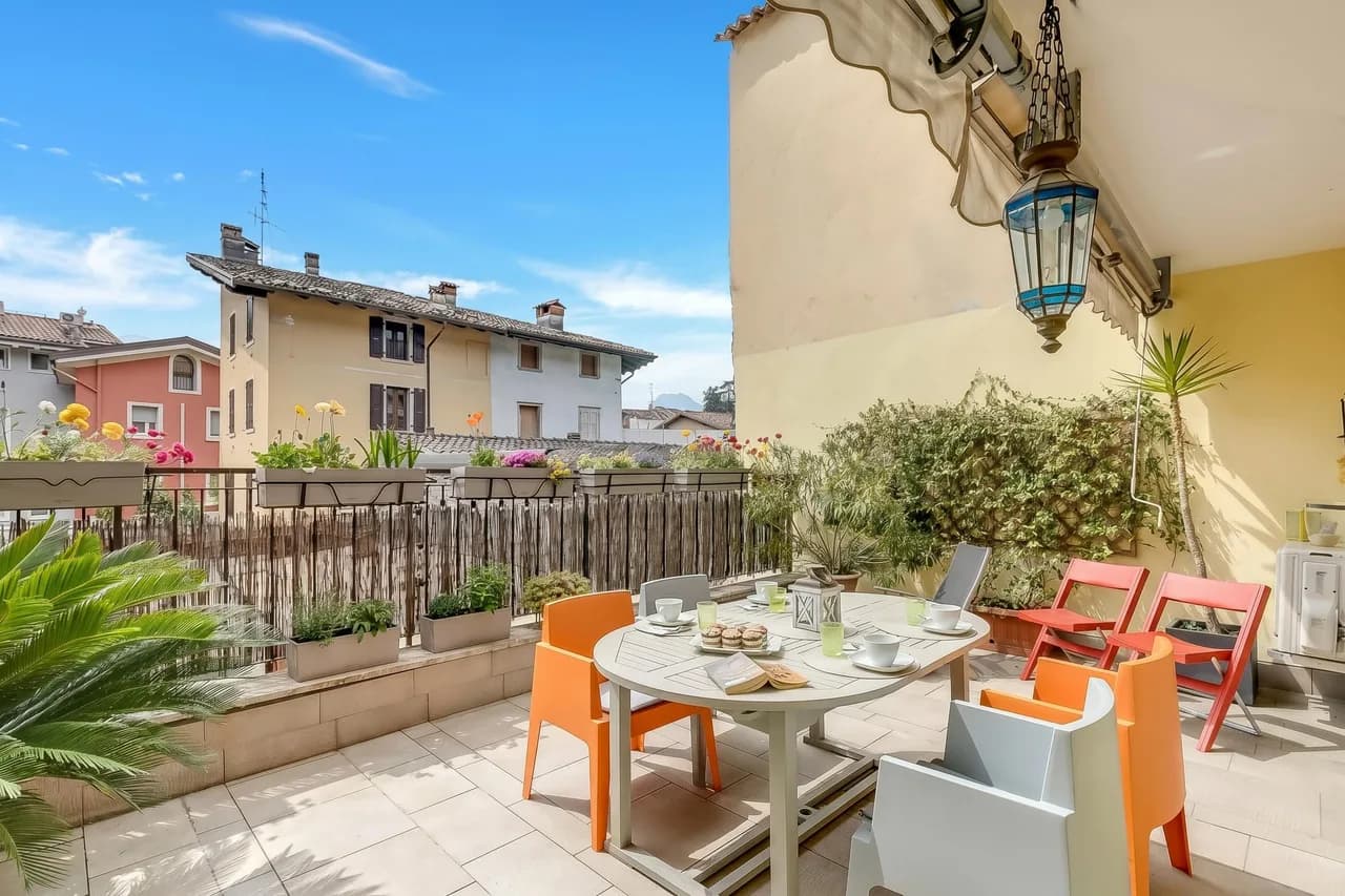 Flower House