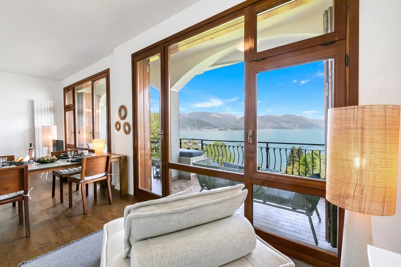 Panoramic Lake View Apartment in Piedmont photo 4