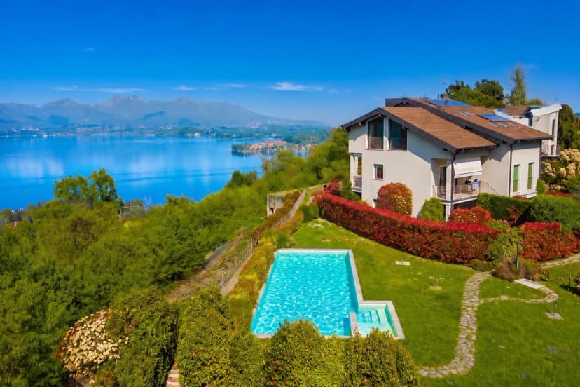 Aquavista Pool and Lake Maggiore View