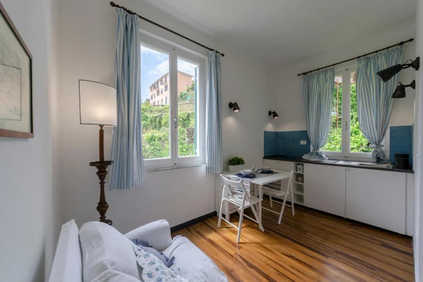 Balcony Apartment B Vernazza