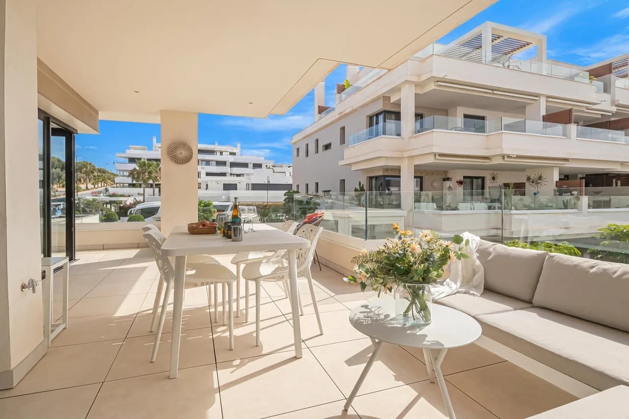 Modern Apartment Steps From Beach in La Cala de Mijas photo 2
