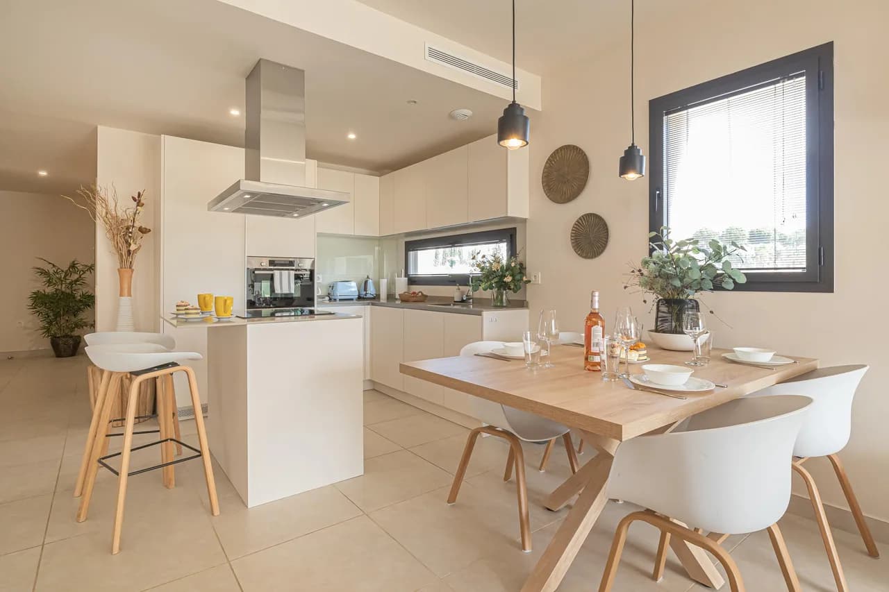 Modern Apartment Steps From Beach in La Cala de Mijas photo 3