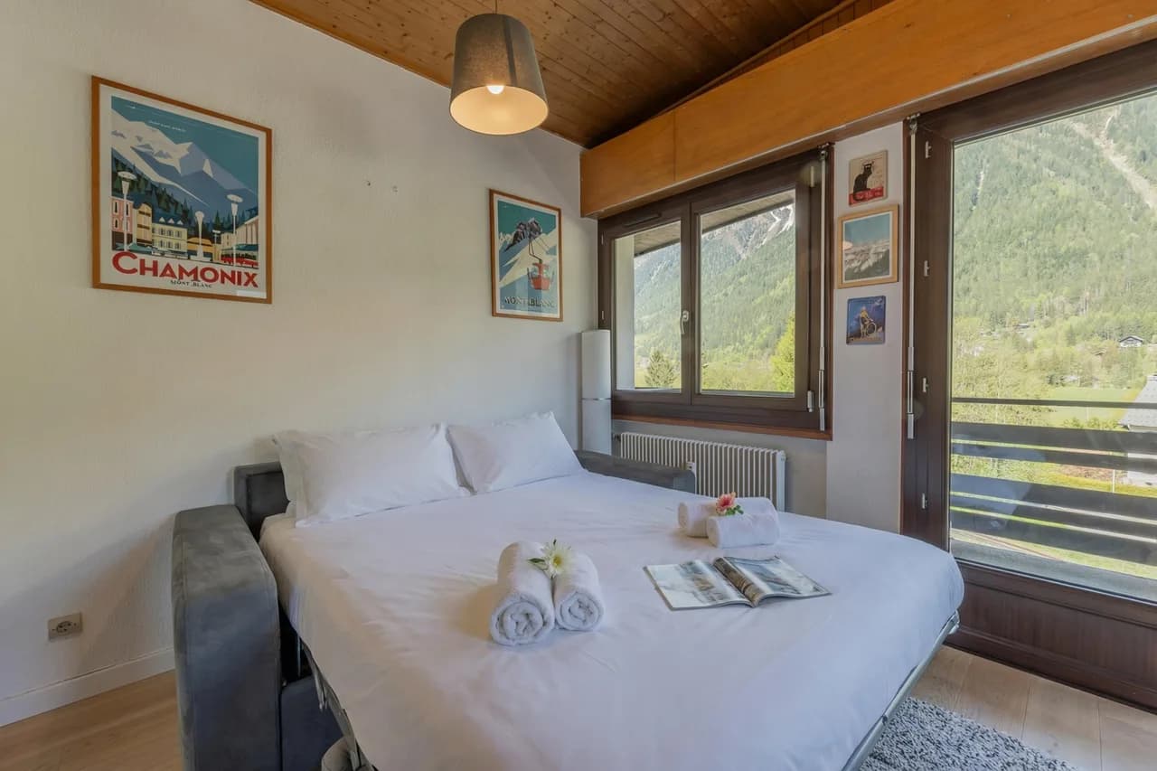 Le Refuge Du Bouchet Authentic Alpine Refuge near Chamonix | Peaceful Escape photo 5