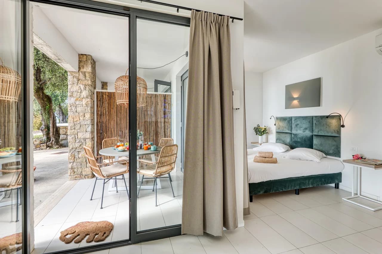 Charming Coastal Retreat in Ventimiglia photo 4