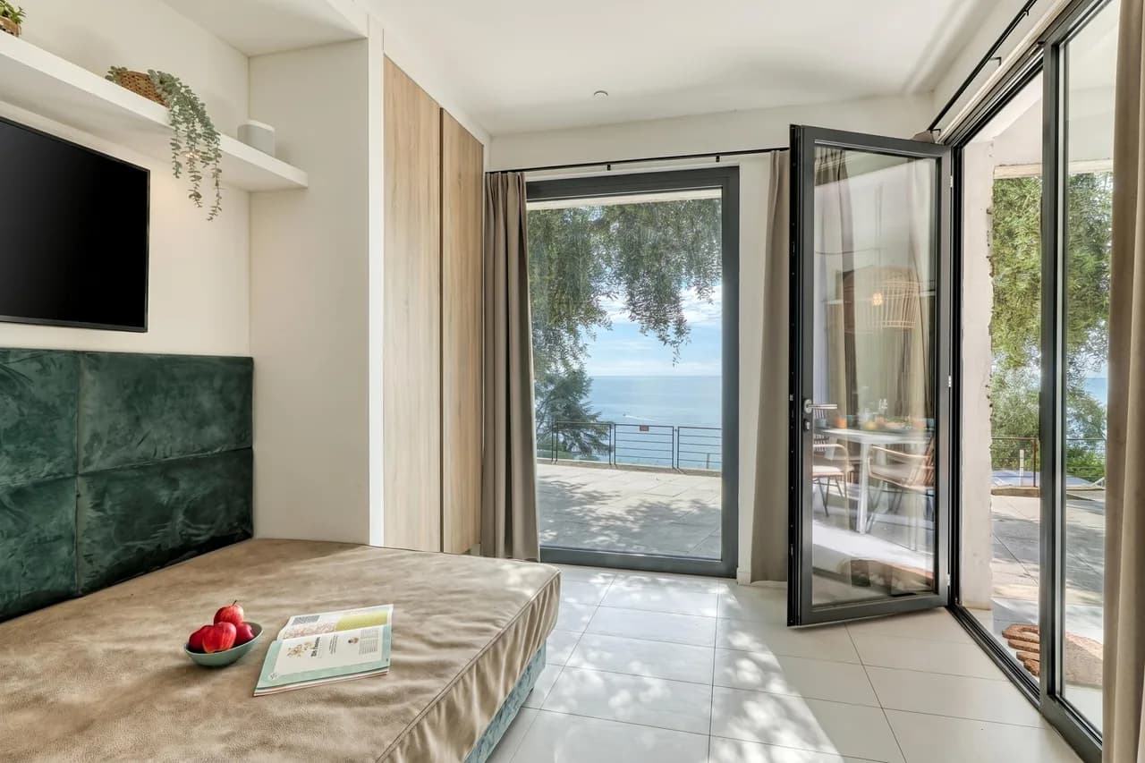 Charming Coastal Retreat in Ventimiglia photo 5