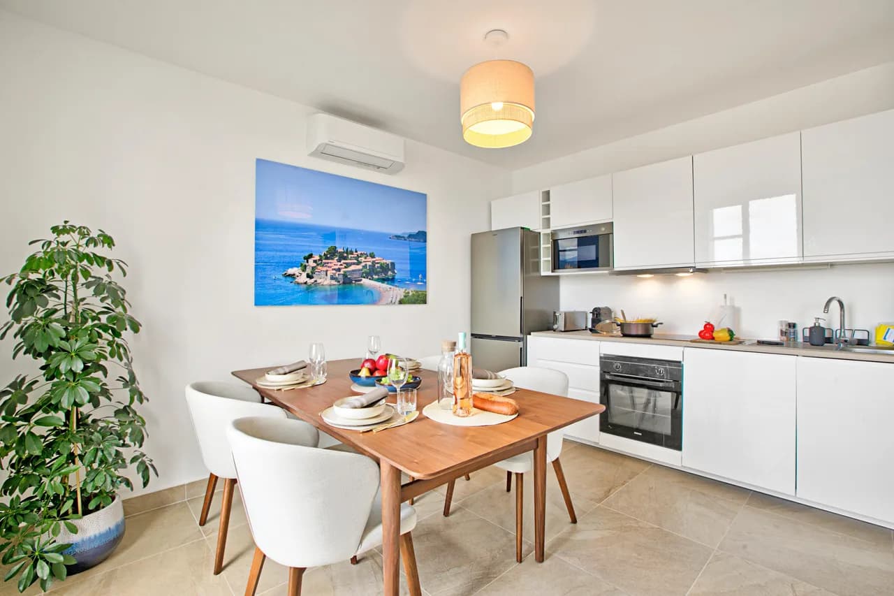 Modern City-View Apartment in Provence Alpes Cote D'Azur photo 3