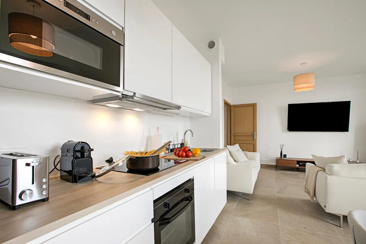 Modern City-View Apartment in Provence Alpes Cote D'Azur photo 4