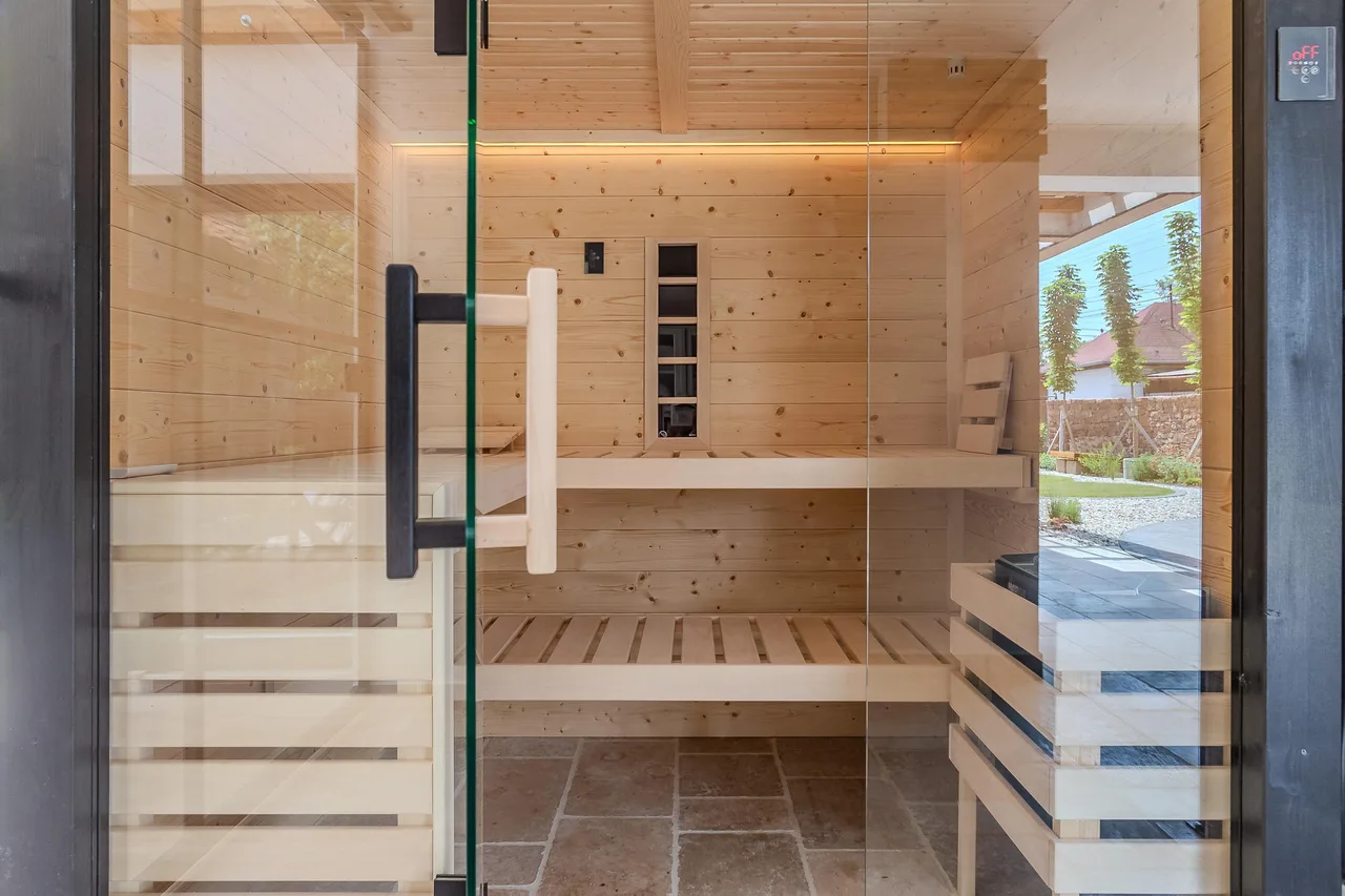 Lakefront Apartment with Sauna in Révfülöp photo 2