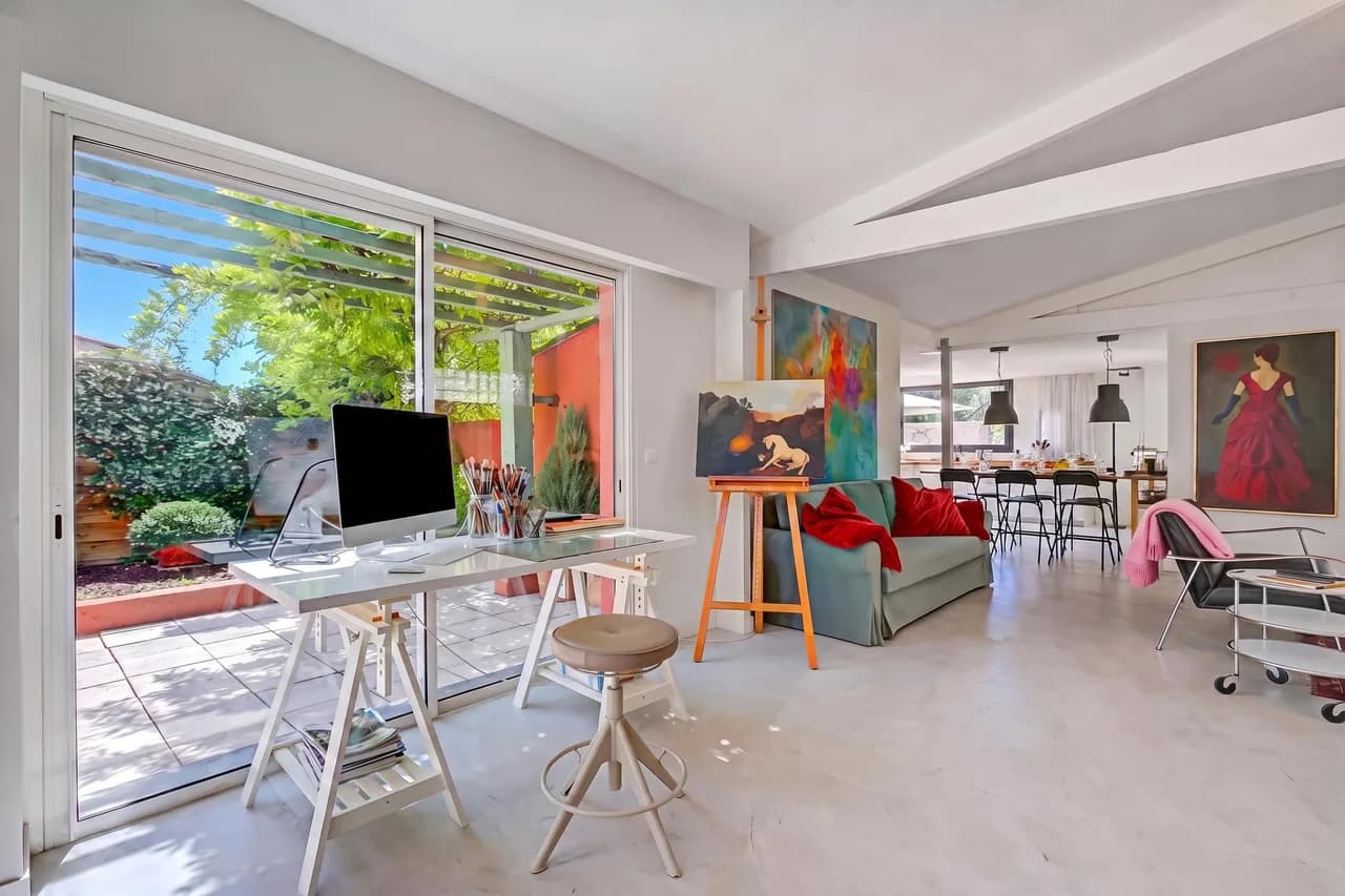 Artful Loft Retreat - Terrace, Parking photo 3