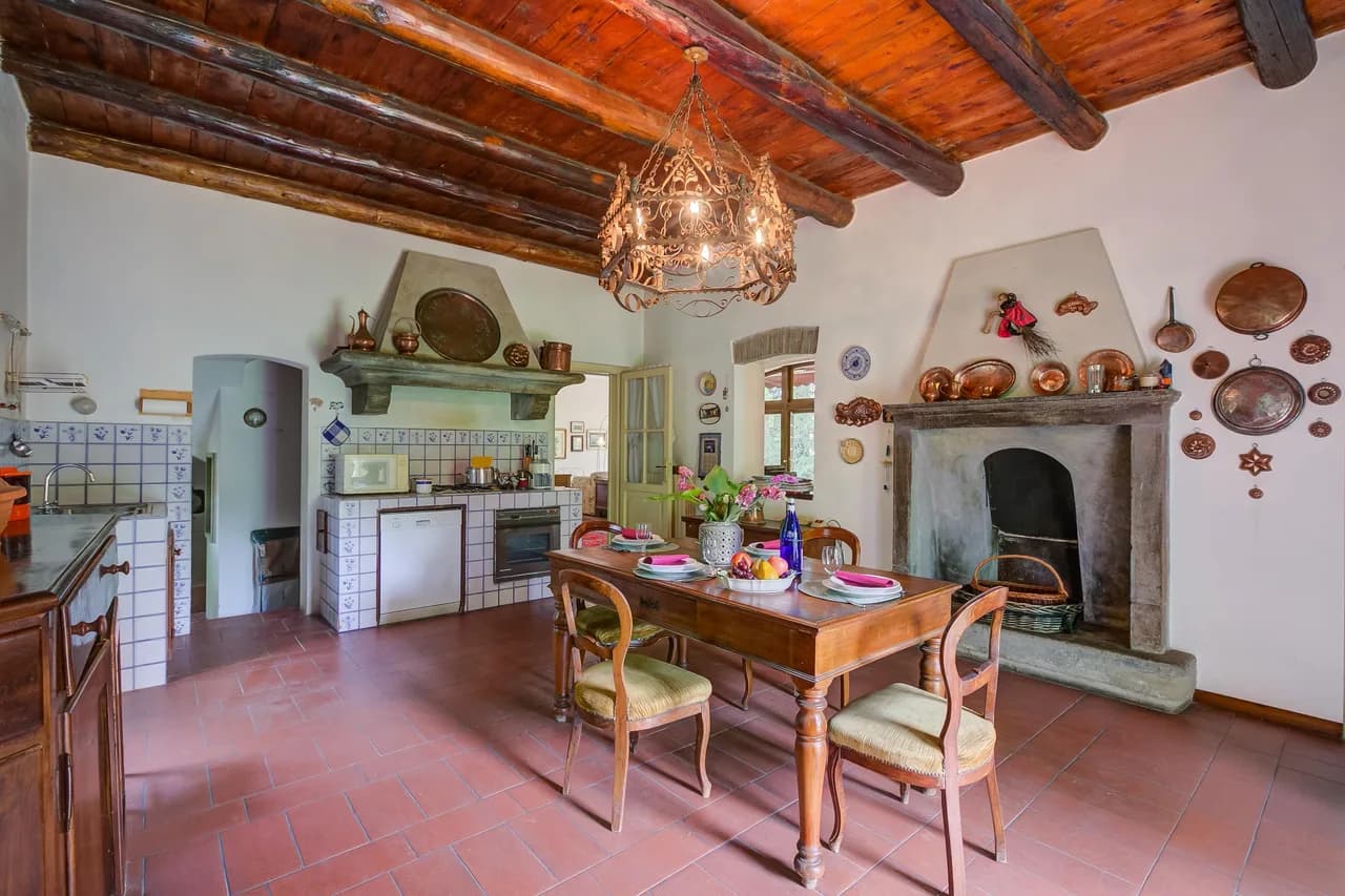 Tranquil Villa with Private Garden in Nigoline Bonomelli photo 5