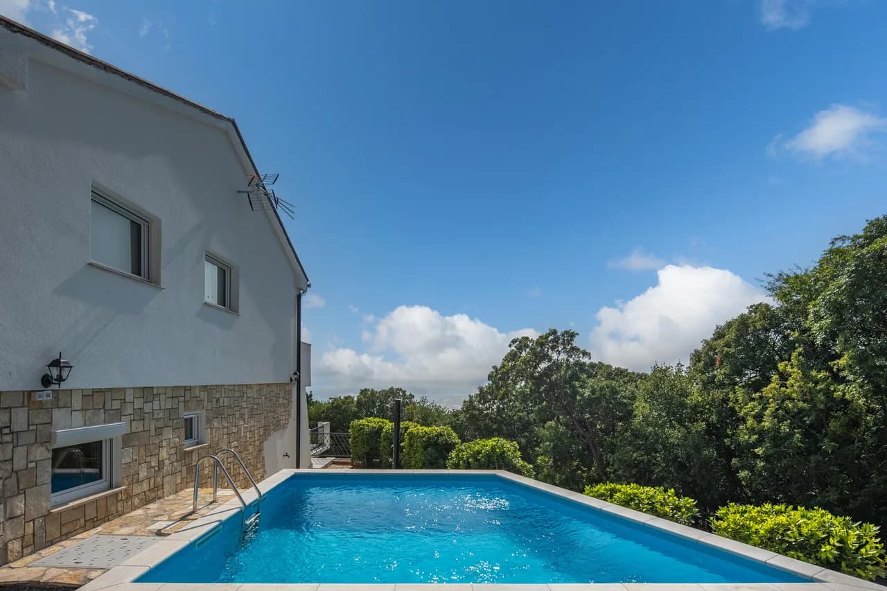 Hidden Pool House With Sea View photo 4
