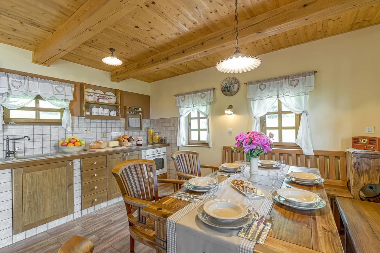 Oldhouse Knezovo with Private Garden photo 4