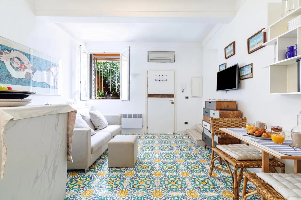 Rooftop Apartment With Sea View in Provence Alpes Cote Dazur photo 4