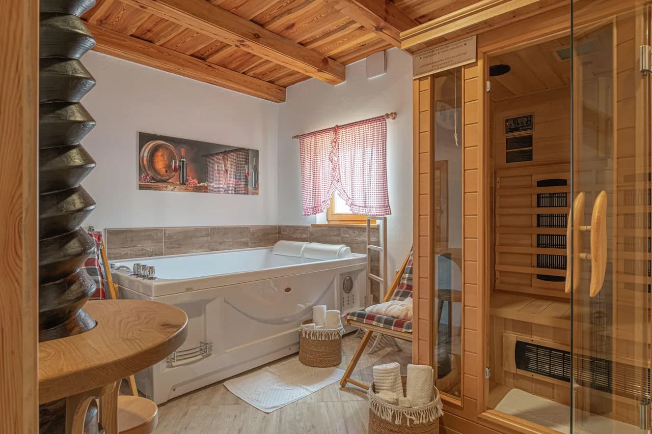 Secluded Garden Vacation Home in Mala Nedelja photo 3