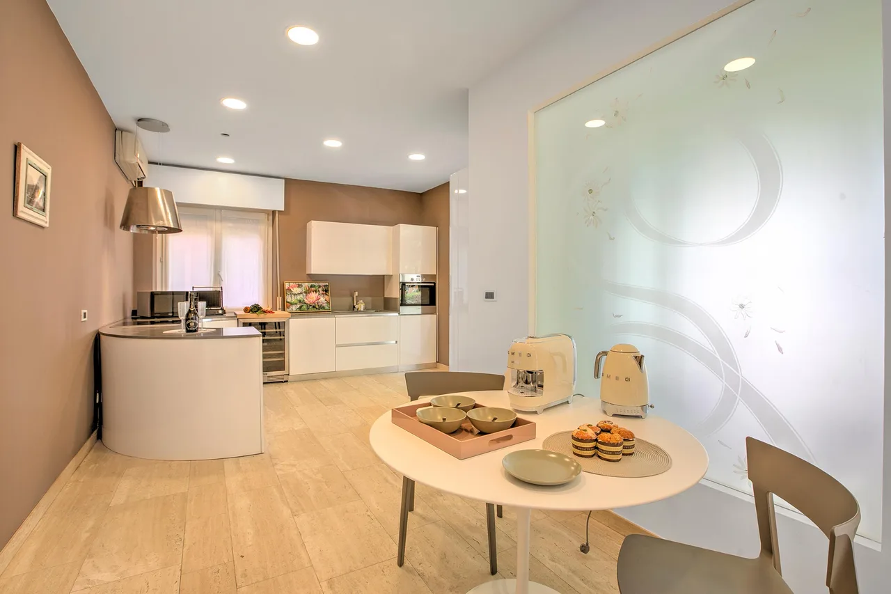 Lakeside Family Apartment in Riva del Garda photo 3