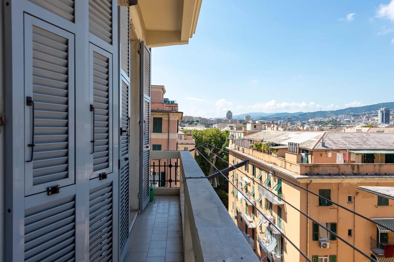 Lovely Apartment with Balcony Via Nizza photo 5