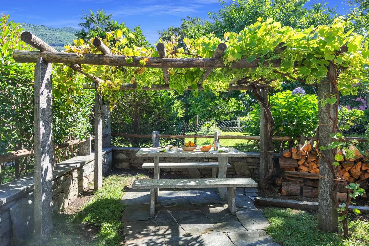 Garden Vacation Home in Ticino photo 4