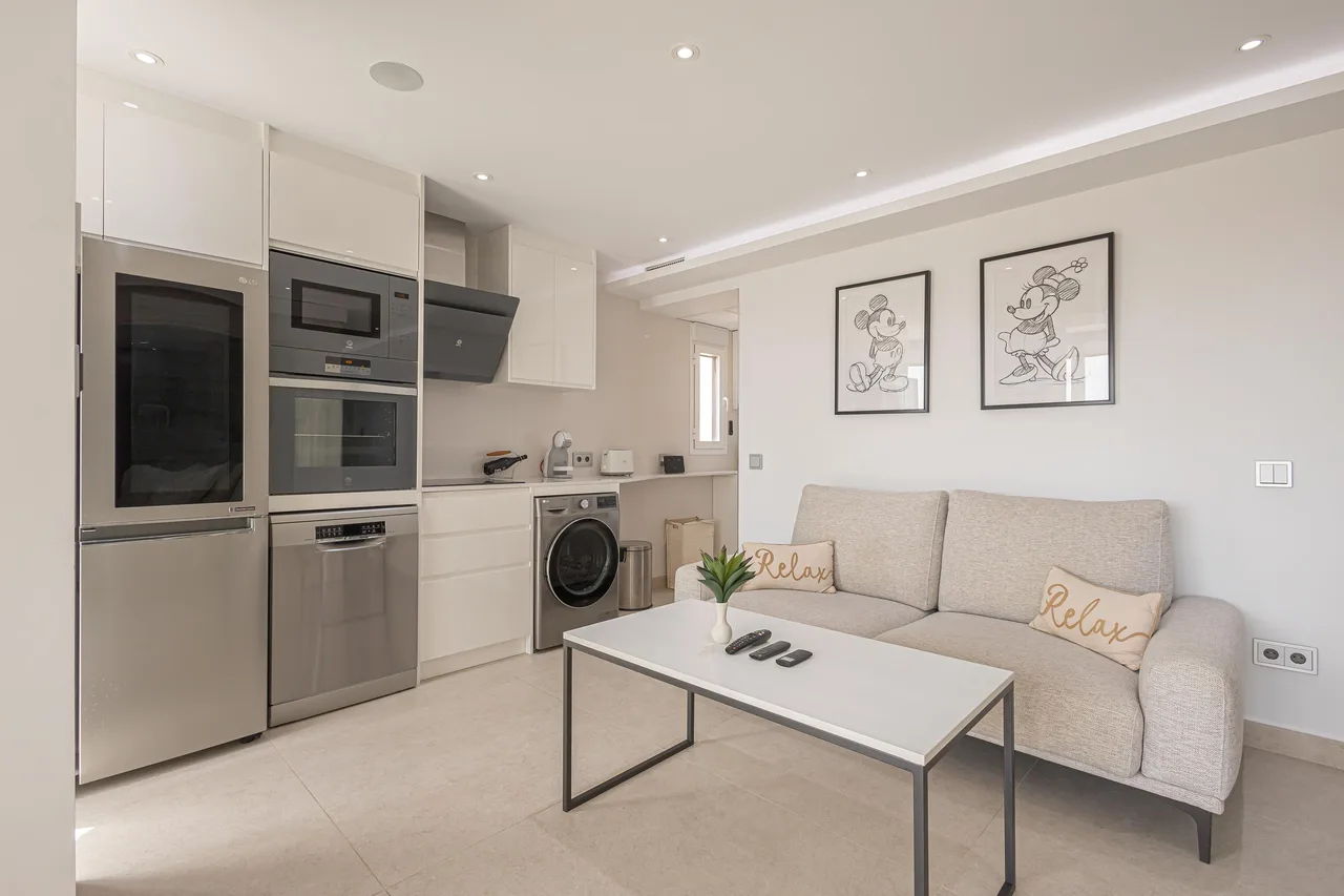 Luxury beachfront suite Fuengirola for 2 photo 5