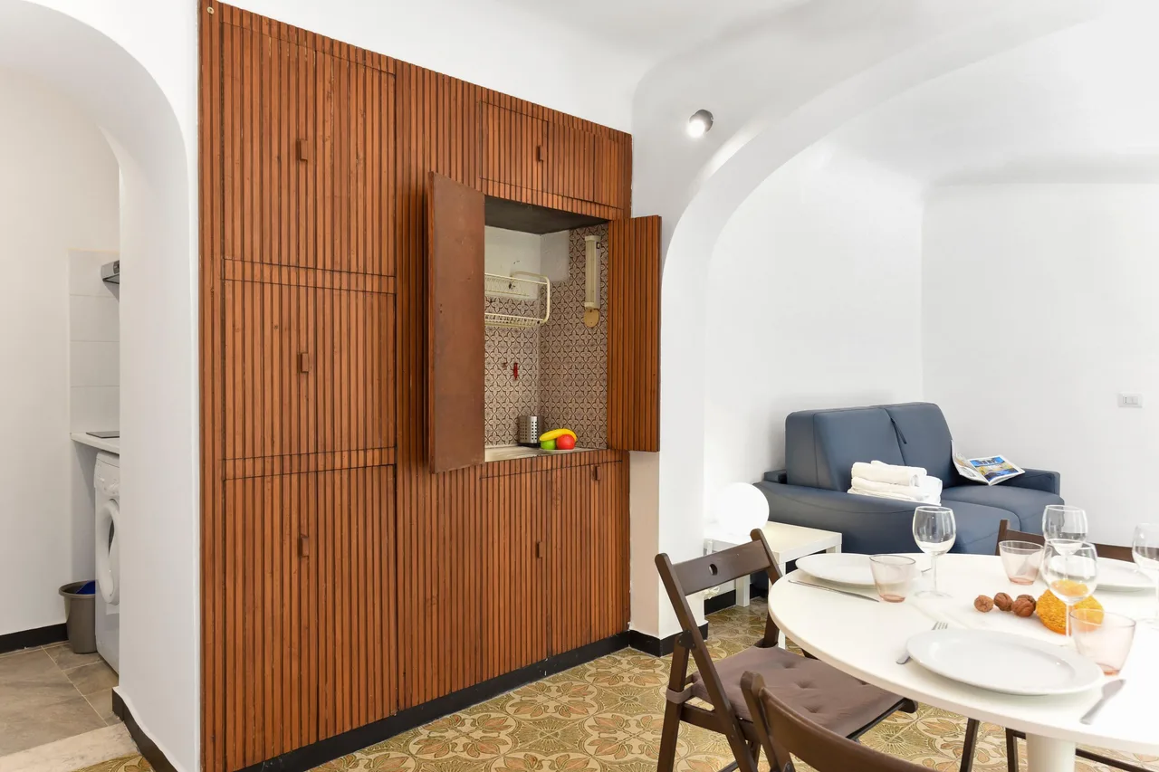 Maisonette Apartment with Outdoor Dining photo 4