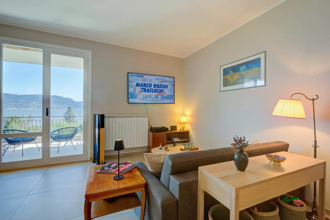 Lake View Apartment in Piedmont photo 4