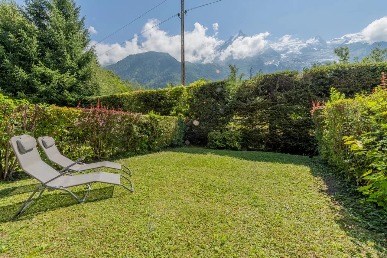 Apt Les Capucins Quiet Chamonix Base w/ Private Garden photo 5