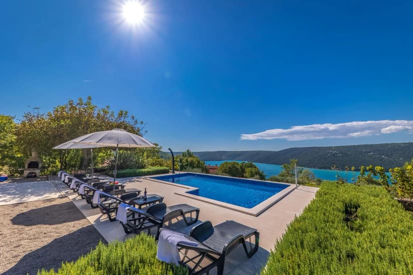 Seaview Pool House Mytilus