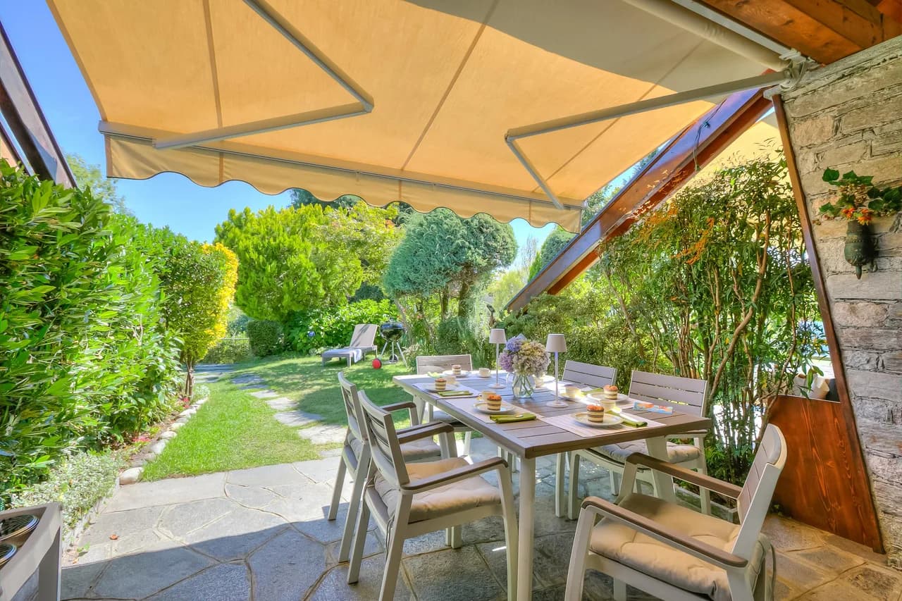 Private Garden Townhome in Gignese photo 2