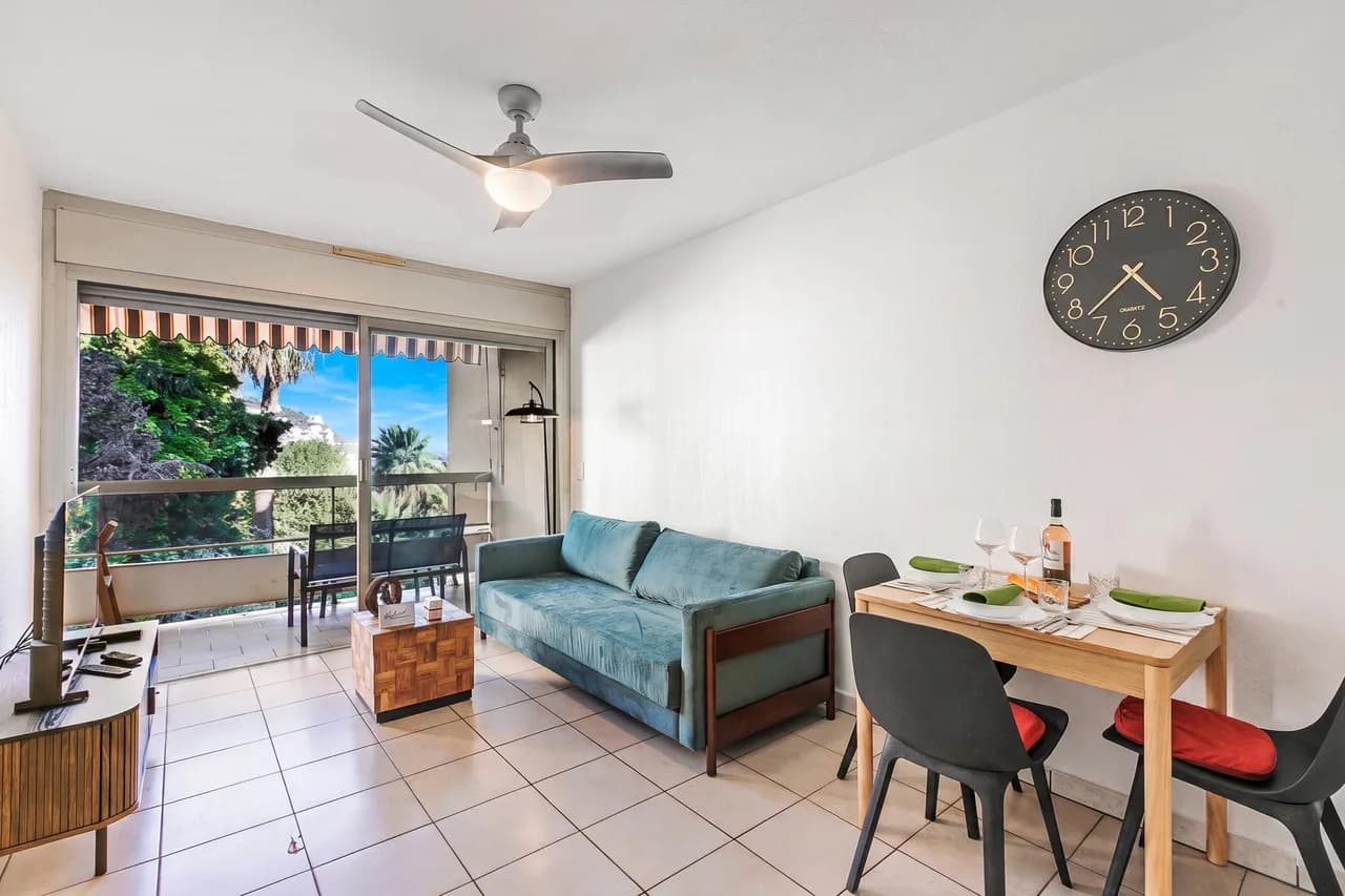 Porte De France - Apartment with Terrace photo 2
