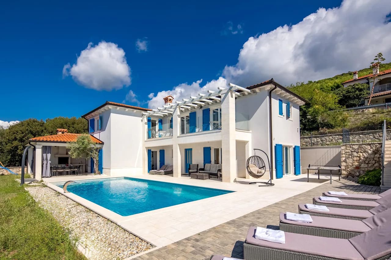 Private Pool Villa with Sea View in Labin photo 2