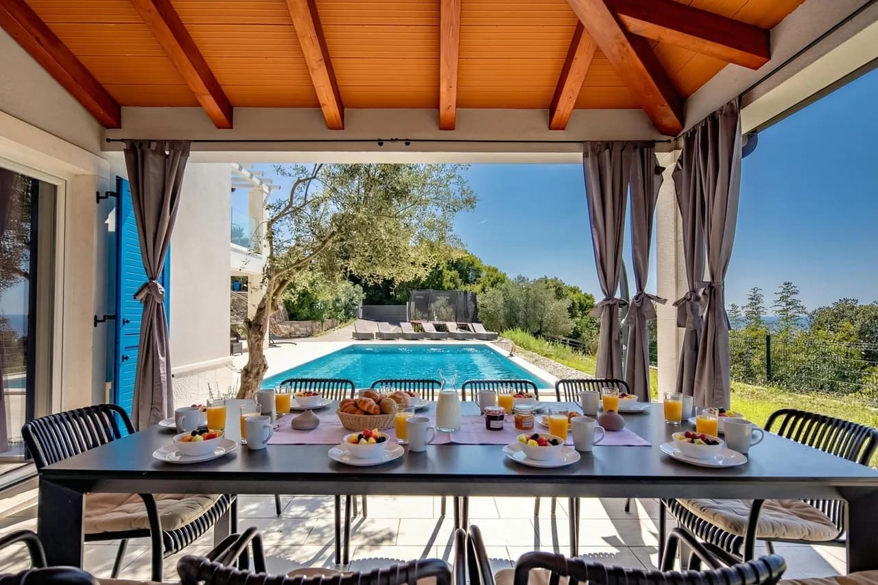 Private Pool Villa with Sea View in Labin photo 3