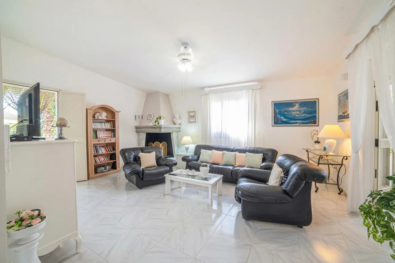 Seaside Patio Vacation Home in Maruggio photo 3