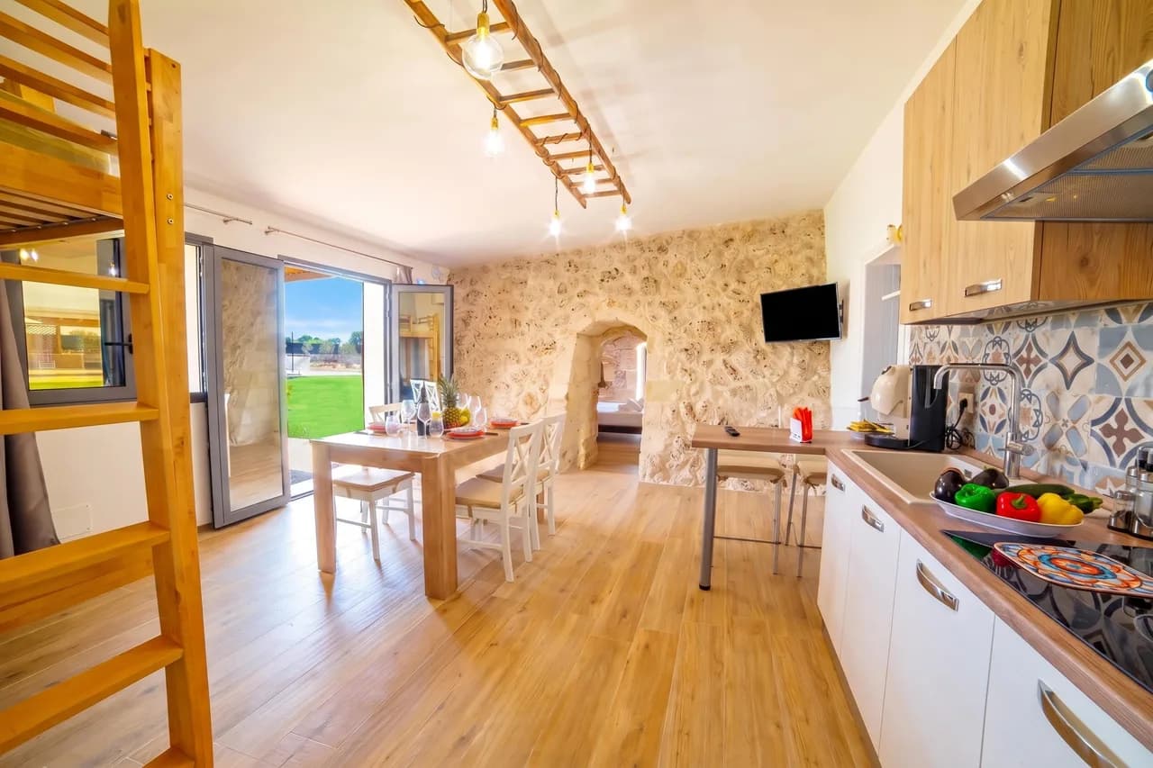 Heated Pool Villa in Carpignano Salentino photo 5