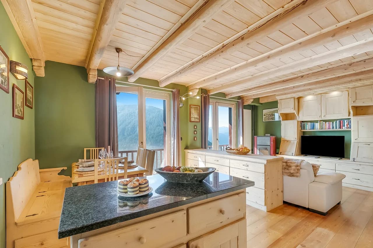 Ski-In/Ski-Out Apartment in Sestriere photo 4