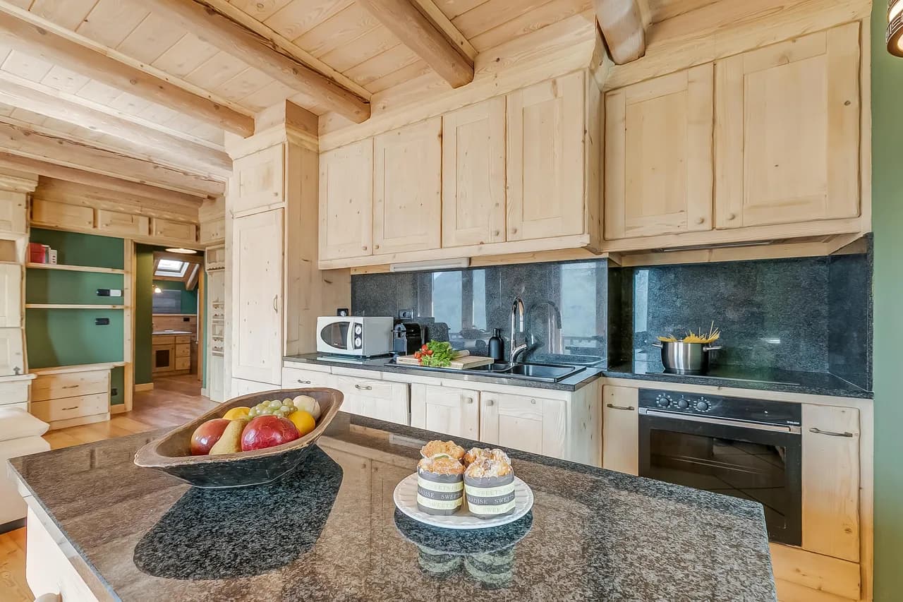 Ski-In/Ski-Out Apartment in Sestriere photo 5