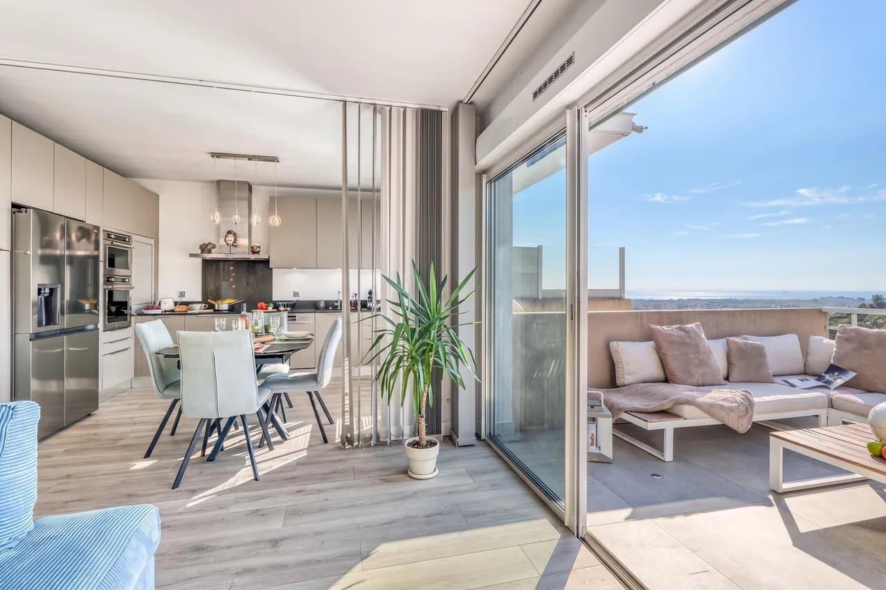 Rooftop Apartment Near Cannes in Provence Alpes Cote Dazur photo 3