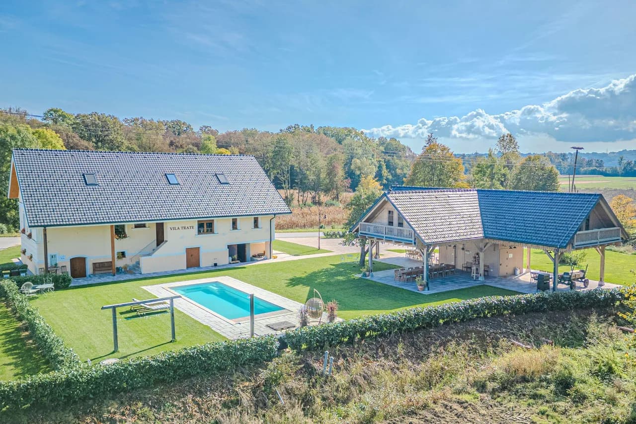 Modern Apartment with Pool in Ljutomer