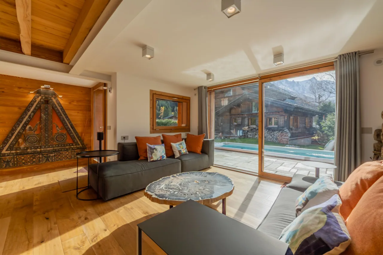 Luxury Mountain Chalet Pool Sauna Cinema photo 2