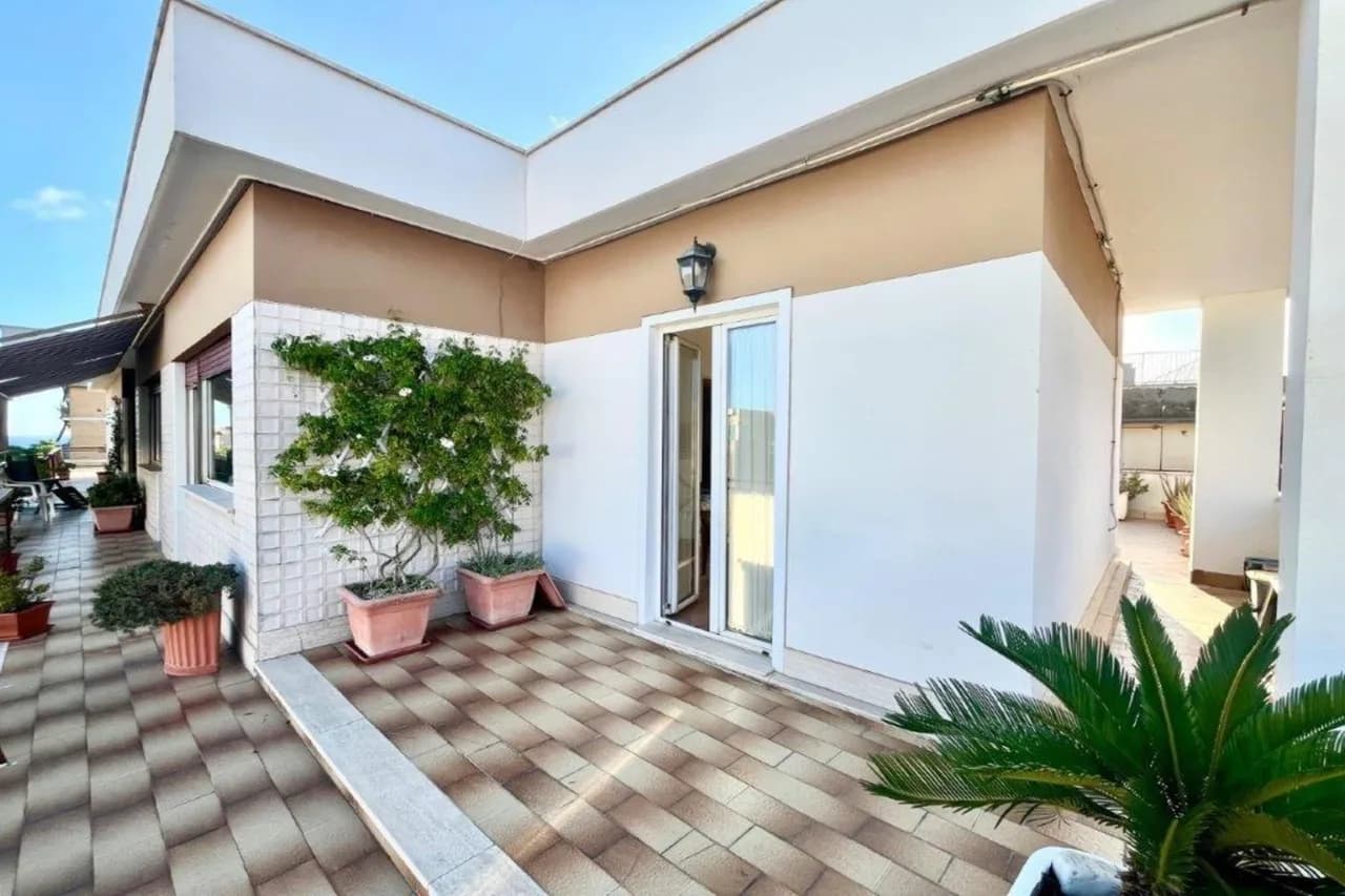 Beachfront Apartment in Terracina