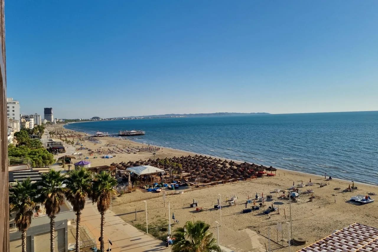 Sea View Holiday Apartment 073