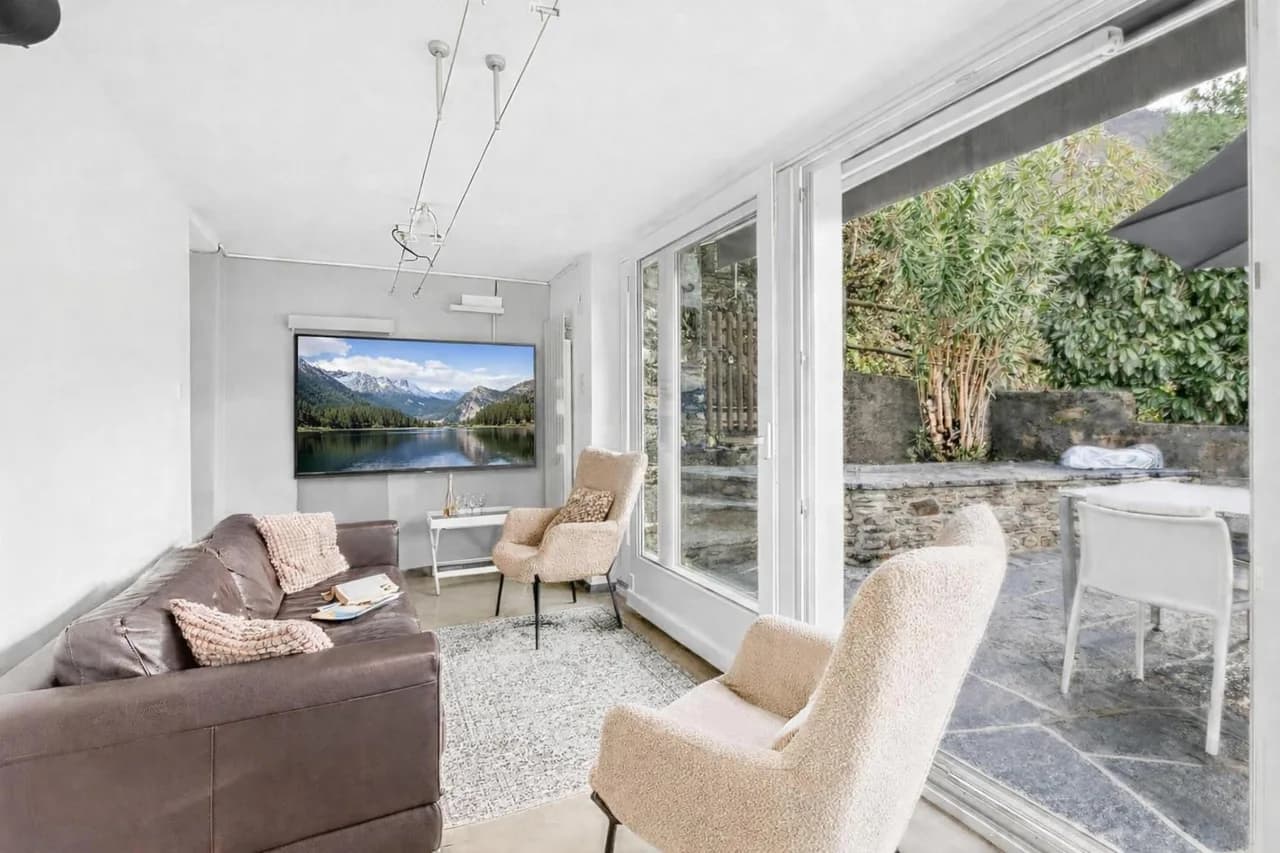 Modern Lakeview Apartment in Ticino photo 4