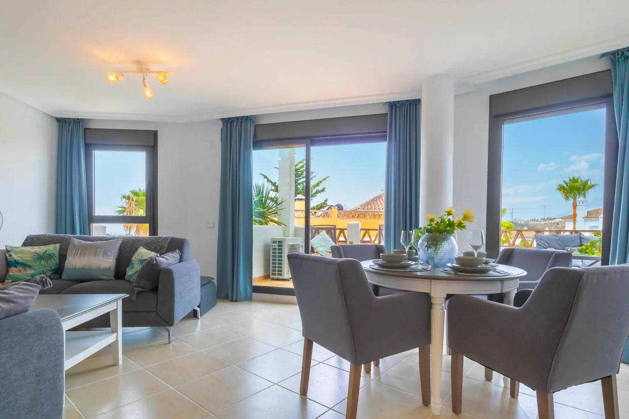 Sunset View Apartment in Estepona photo 4