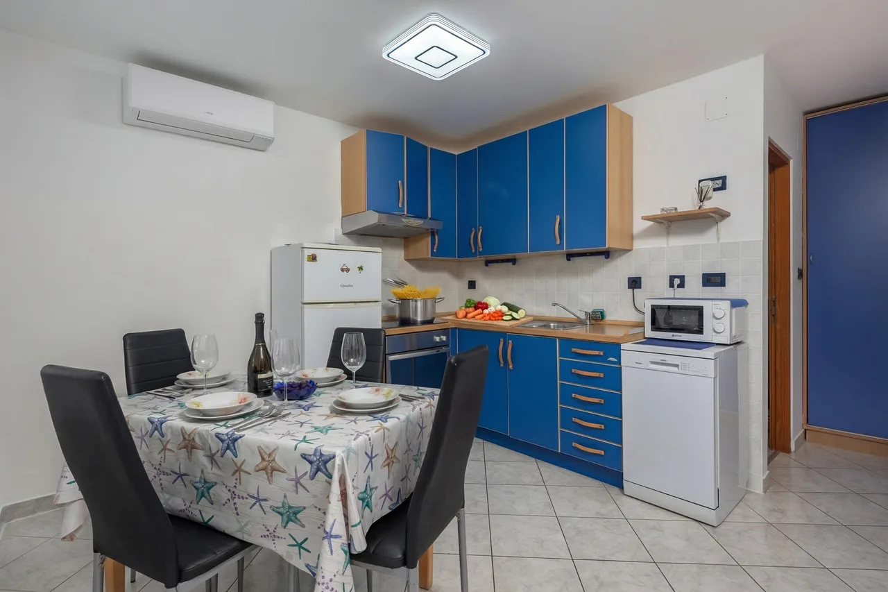 Seaview Apartment With Jacuzzi Ivano photo 3