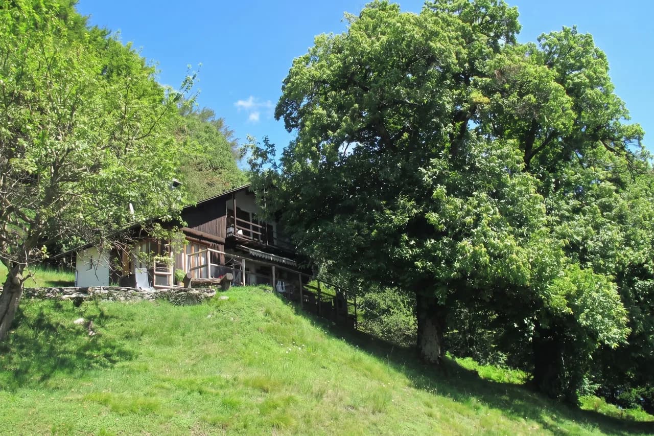 Lake Maggiore View Chalet in Ticino photo 2