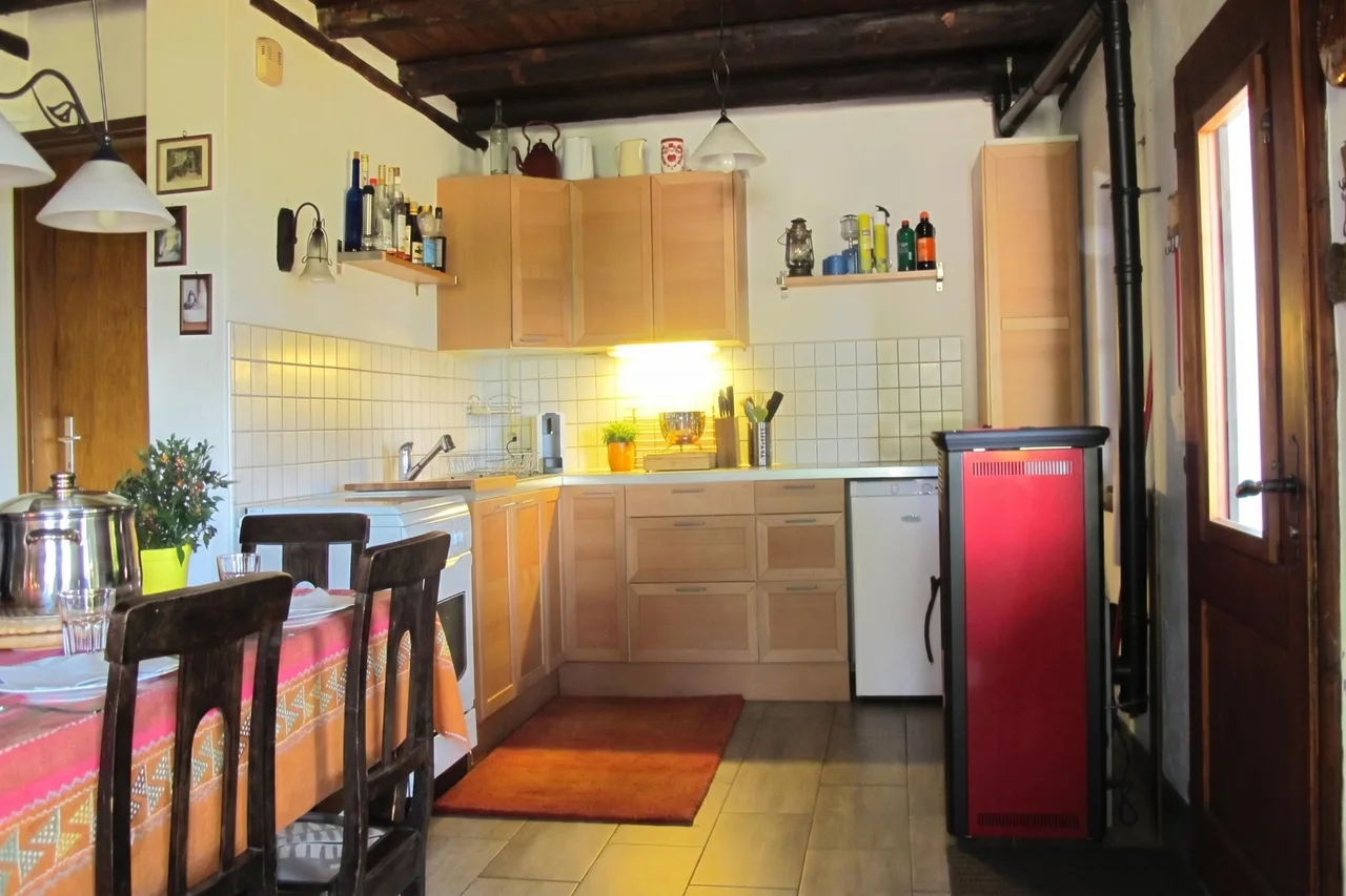 Lake Maggiore View Chalet in Ticino photo 3