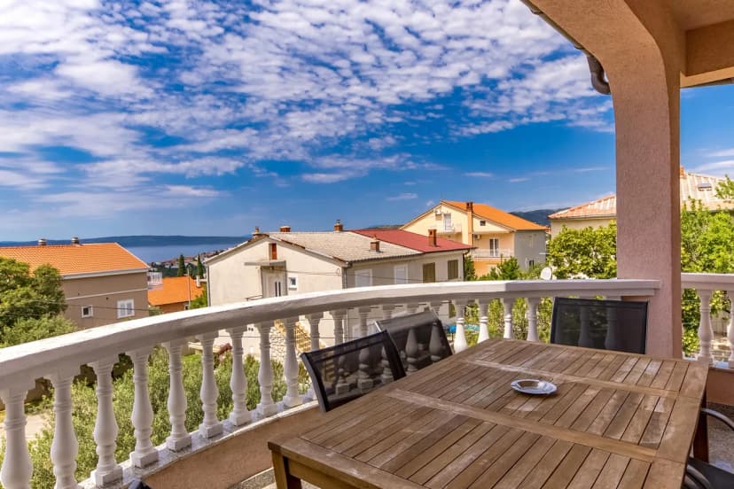 Pool Apt 1 - Novi Vinodolski (Sea View)